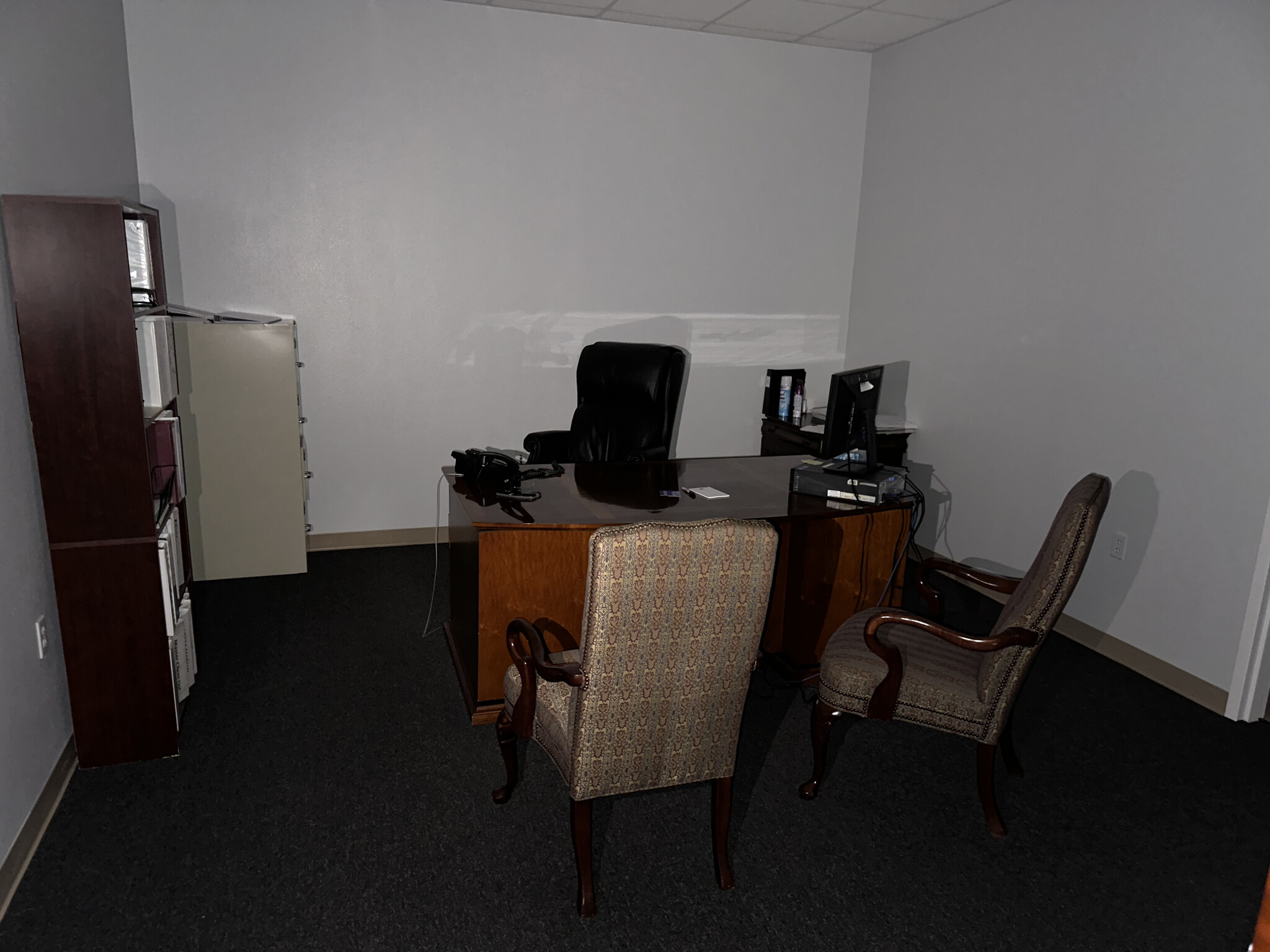Exclusive Office